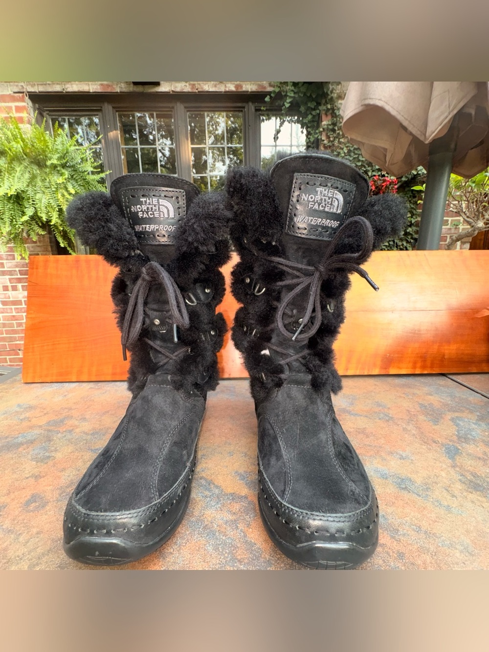 The North Face Primaloft Waterproof Winter Boots Black Fur Womens 6.5 IcePick